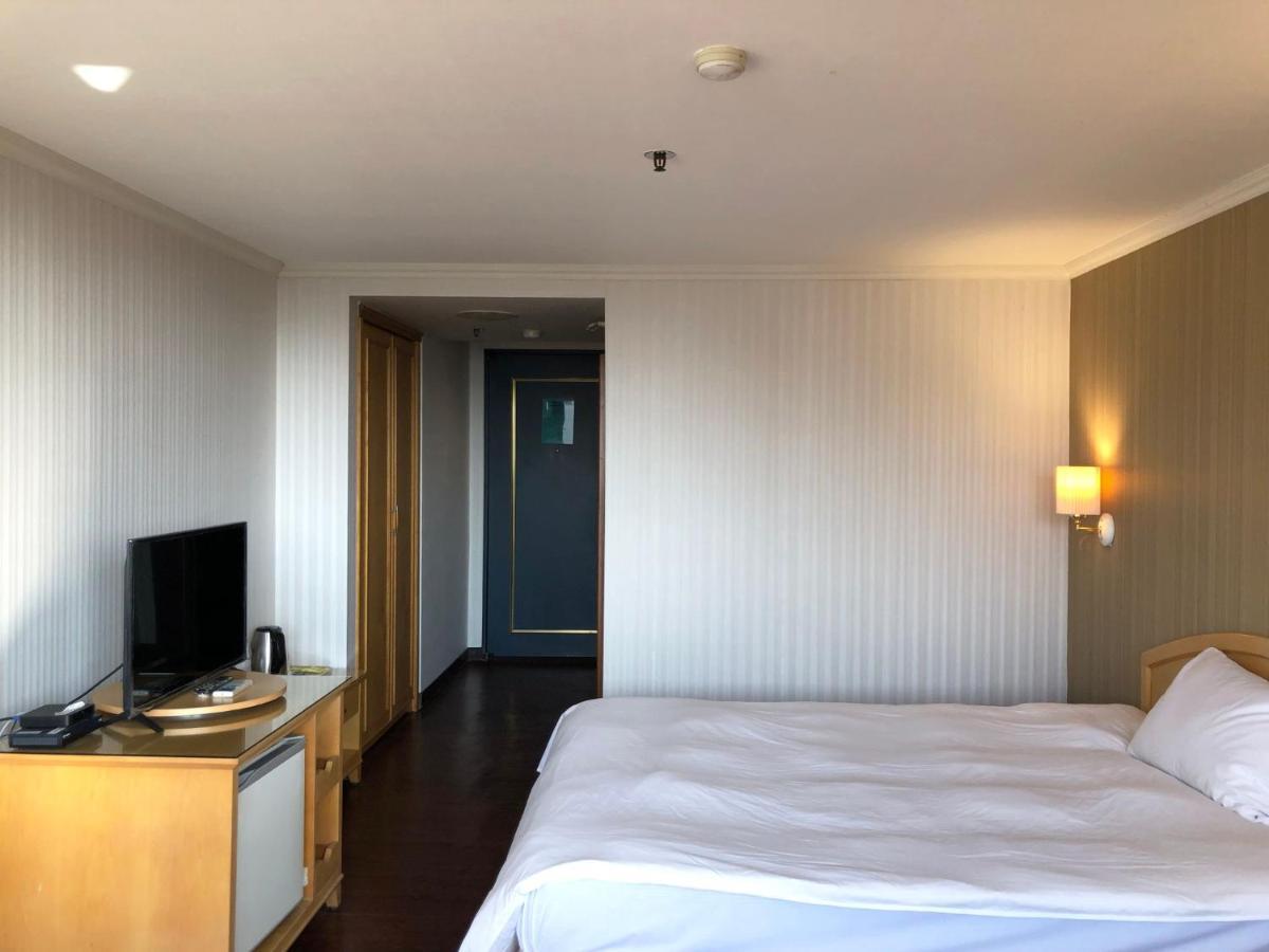 Hermes Hotel Hsinchu City Exterior photo