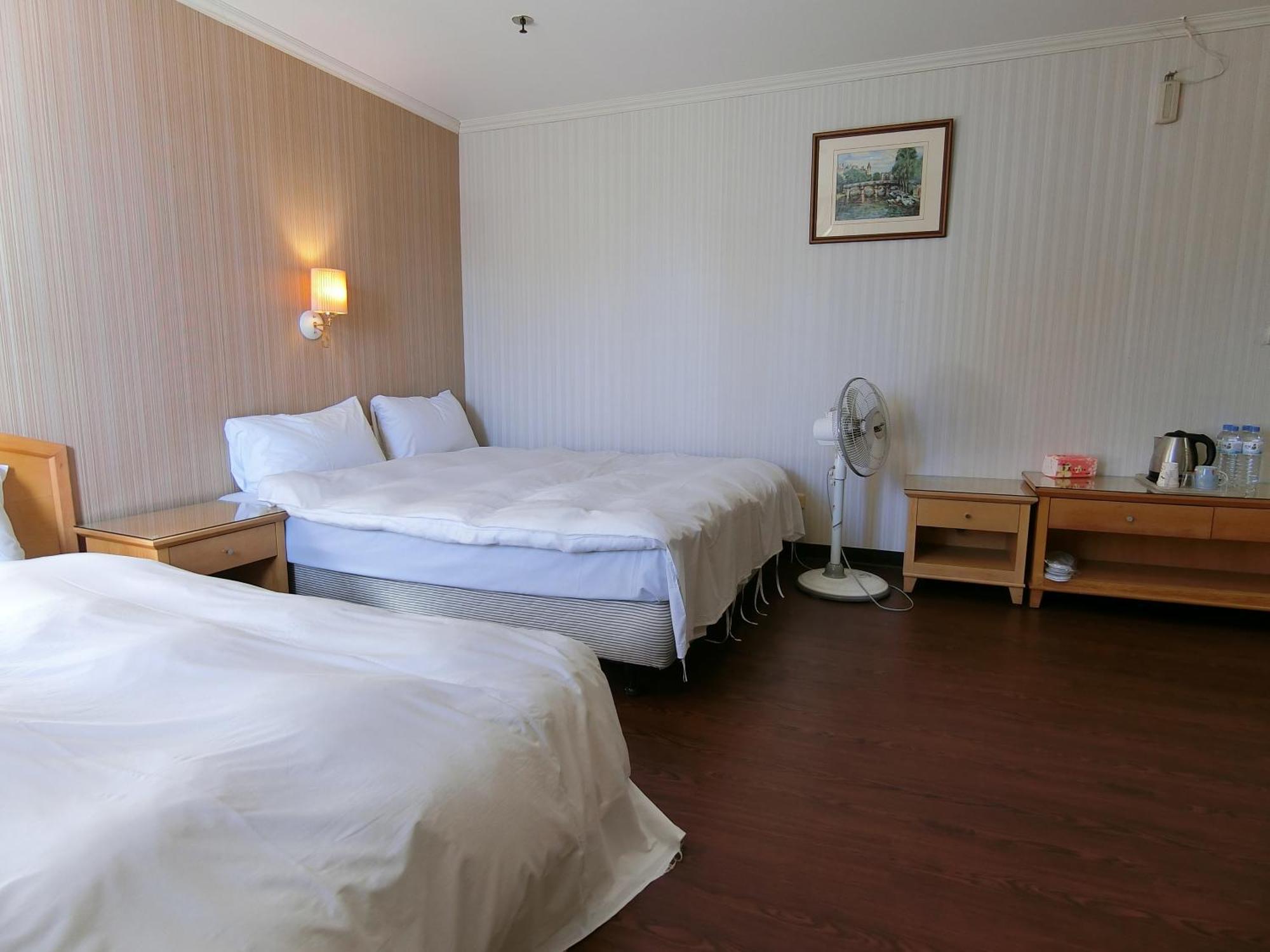Hermes Hotel Hsinchu City Exterior photo