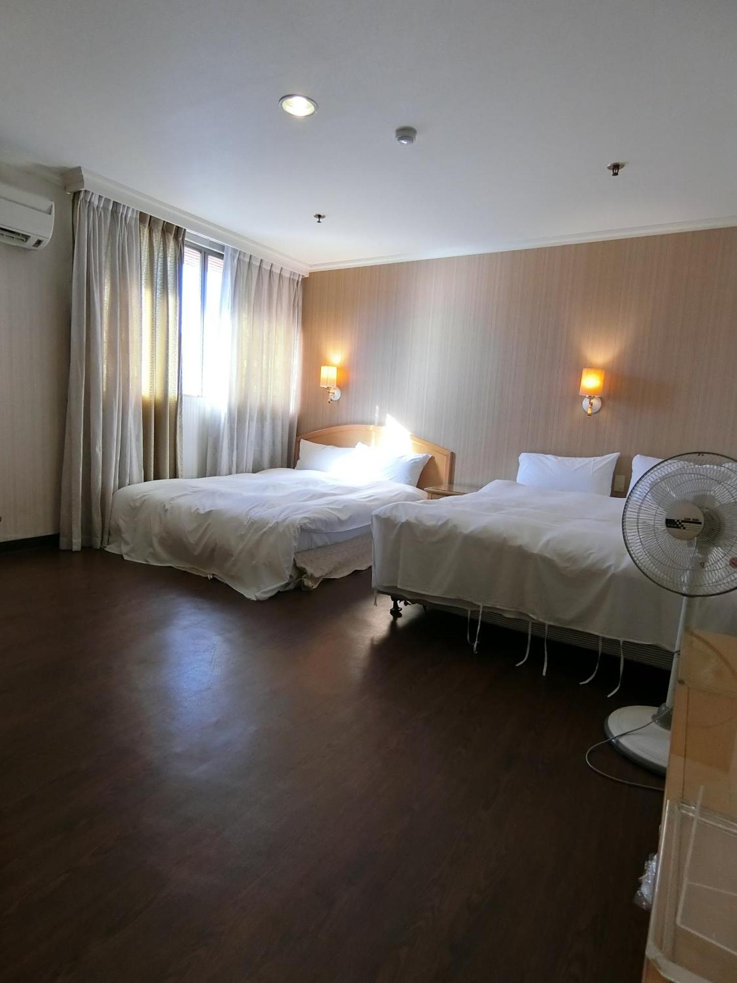 Hermes Hotel Hsinchu City Exterior photo