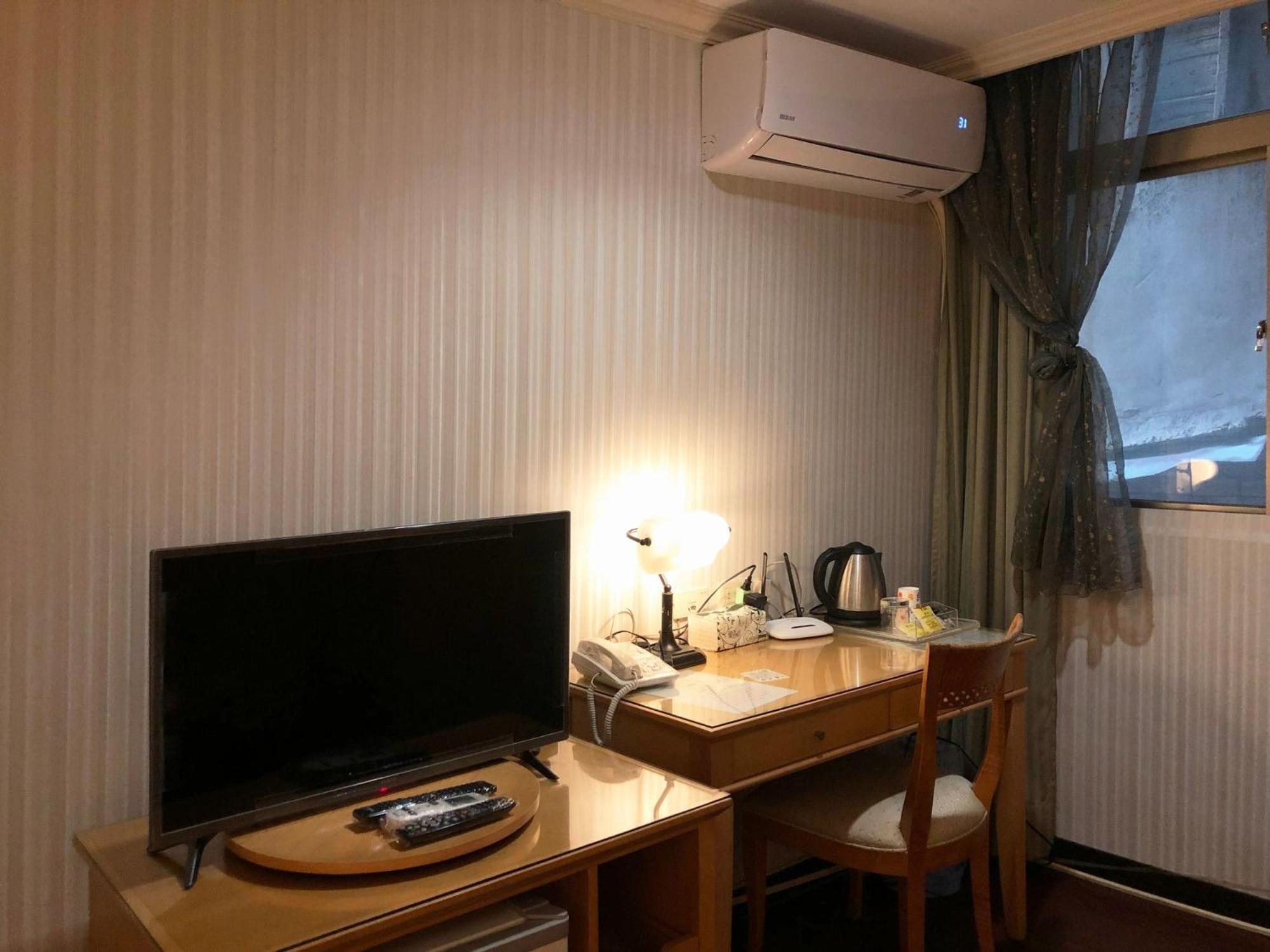 Hermes Hotel Hsinchu City Exterior photo